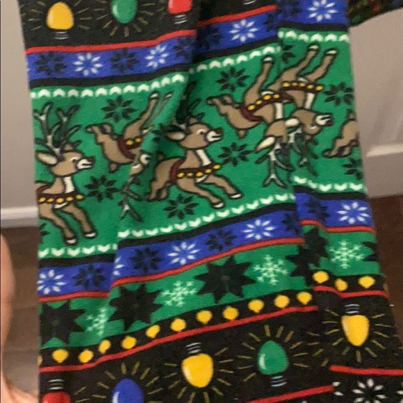 soft christmas pants❤️💚 - Picture 3 of 4